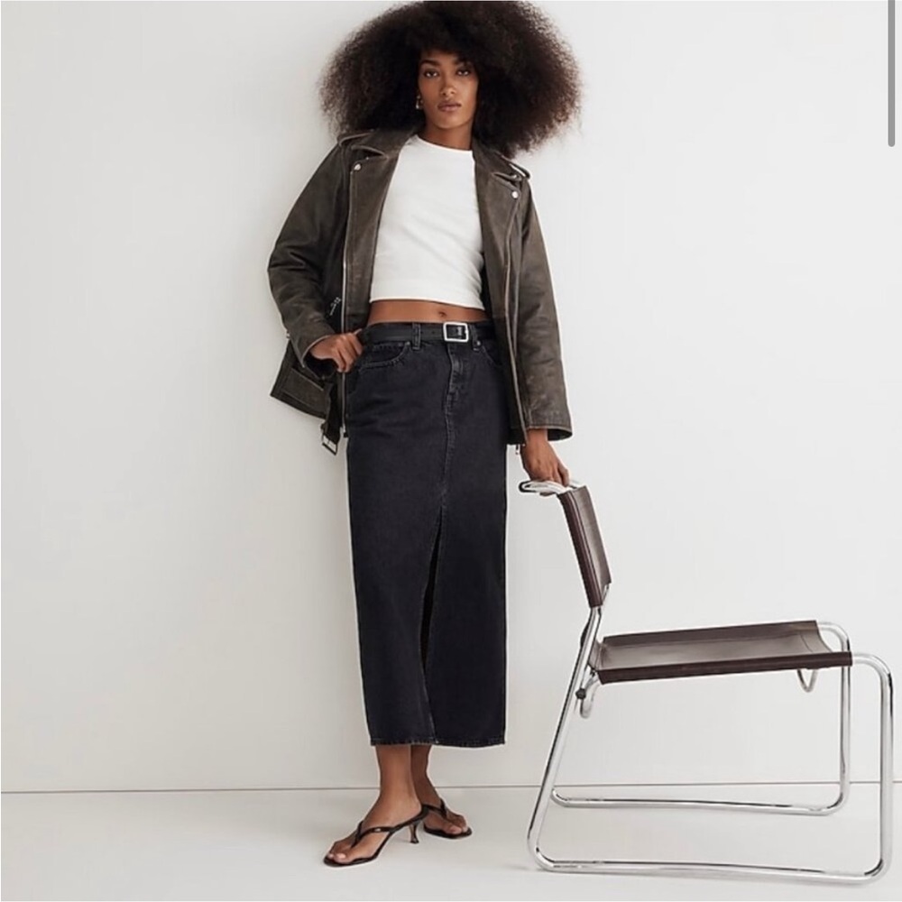 Madewell Denim Mid-Rise Skirt in Lunar Wash